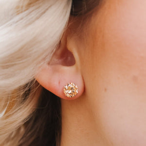 Luna Studs